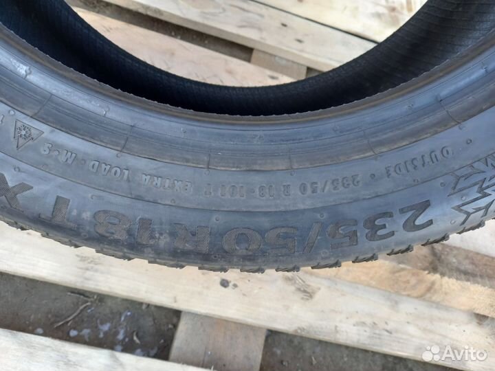 Continental IceContact 2 235/50 R18