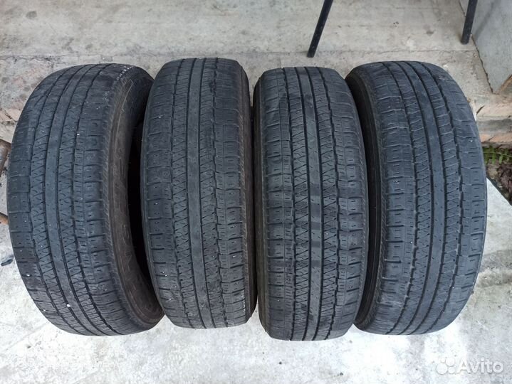 Triangle THW10 215/70 R16