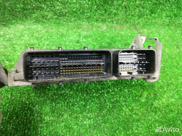 Блок управления двигателем Toyota Avensis 3 896610
