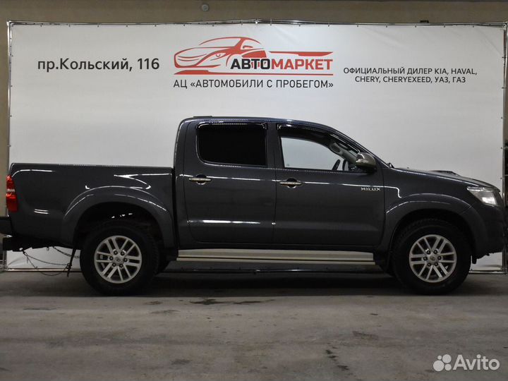 Toyota Hilux 3.0 AT, 2012, 256 259 км