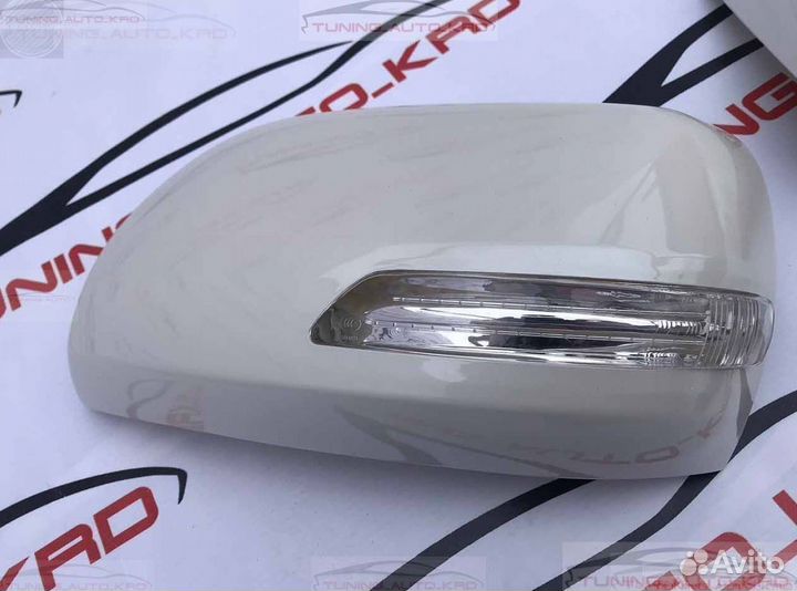 Накладки на зеркала Toyota Land Cruiser 200