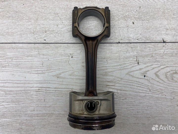 Поршень с шатуном Skoda Octavia A4 AKL 2001