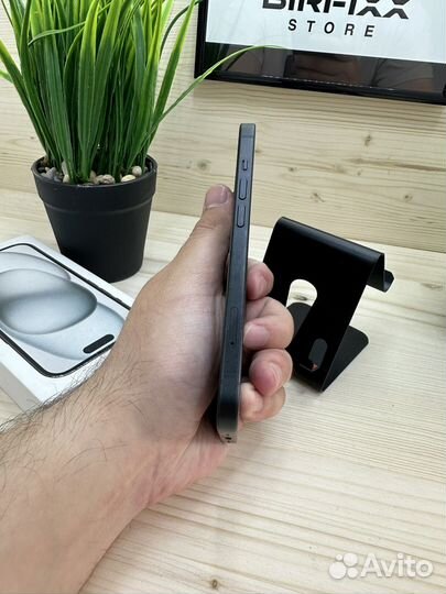 iPhone 15, 128 ГБ