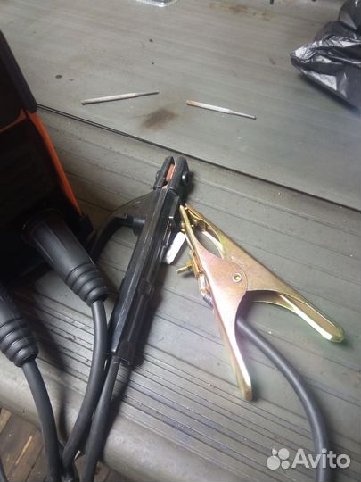 Инвертор сварочный аппарат сварог real ARC 200