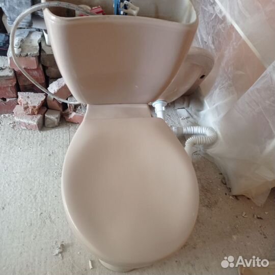 Унитаз и раковина бу