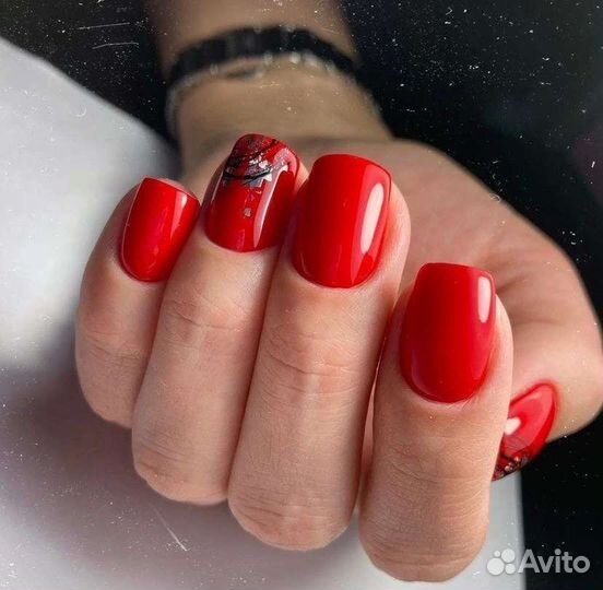 Маникюр