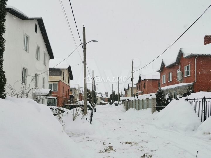 4-к. квартира, 162,6 м², 1/2 эт.