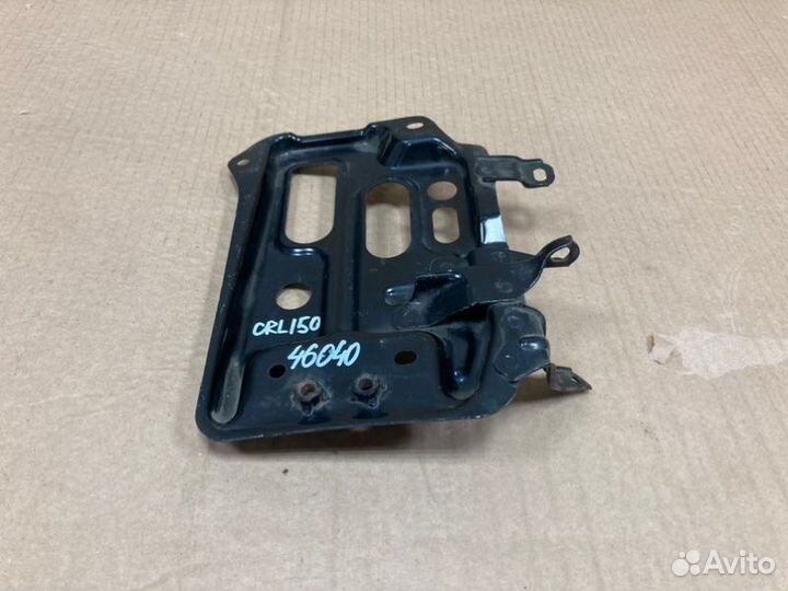 Кронштейн площадка акб Toyota Corolla 150