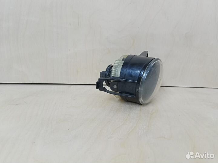 Фара противотуманная правая Volkswagen Golf (Mk5)