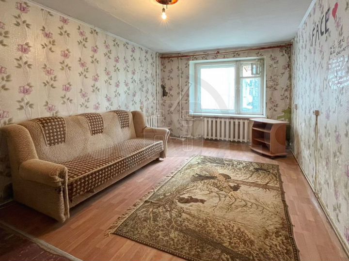 Комната 18 м² в 4-к., 2/5 эт.