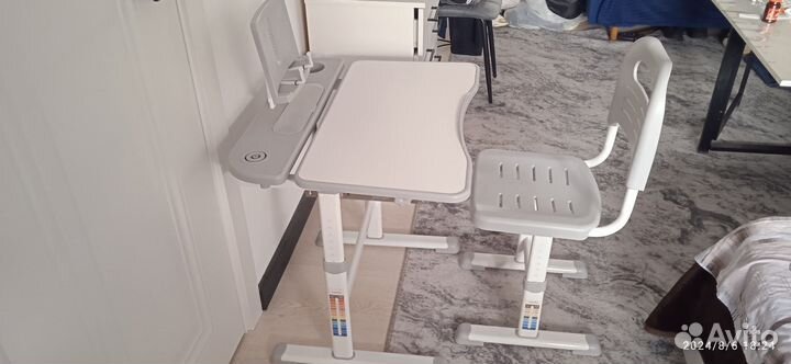 Растущая парта и стул