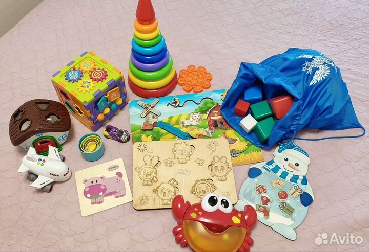 Развивающие игрушки пакетом