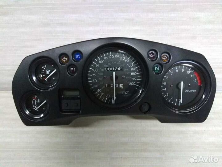 Приборная панель Honda CBR1100XX 99-01