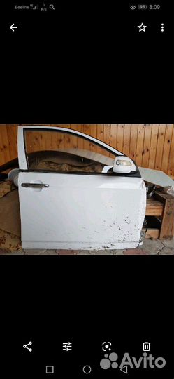 Продаю правую переднюю дверь на лифан солано в ком