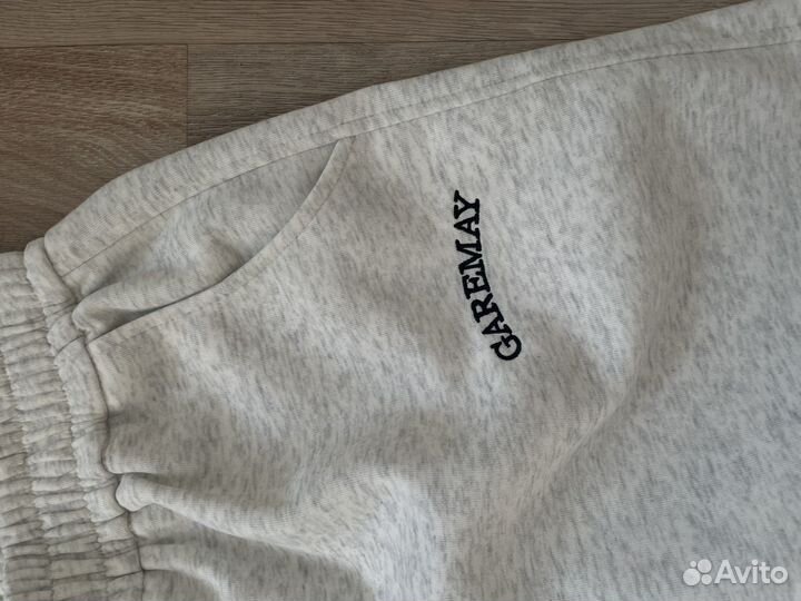 Спортивные штаны s