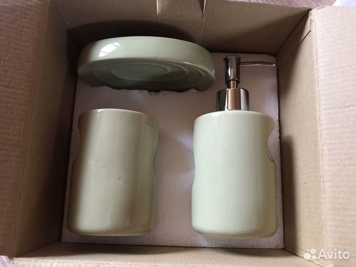 Набор в ванную комнату