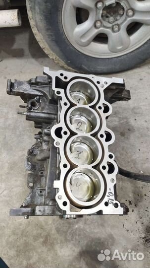 Блок коленвал шатуны