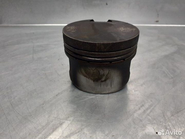 Поршень Audi A4 B5 1994-2001 седан 1.8 ADR 1995