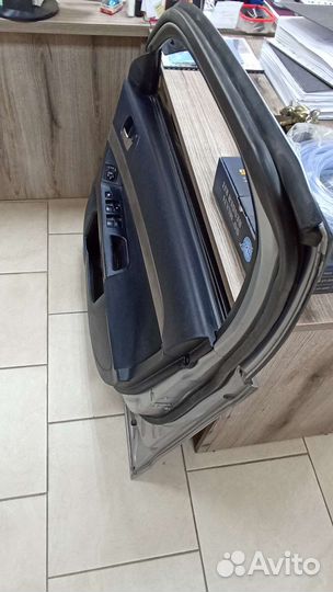 Дверь передняя правая Ланцер 10