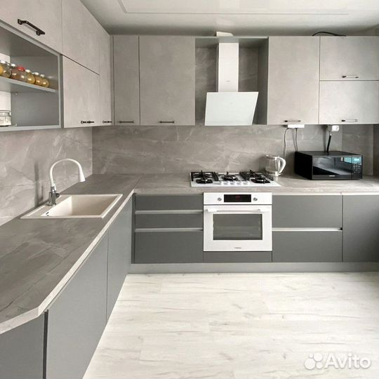 Угловая кухня. Кухонный гарнитур на заказ