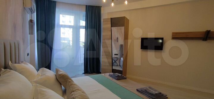 3-к. квартира, 74 м², 2/15 эт.