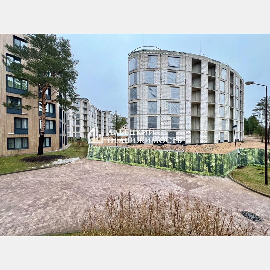 1-к. апартаменты, 47,7 м², 1/6 эт.
