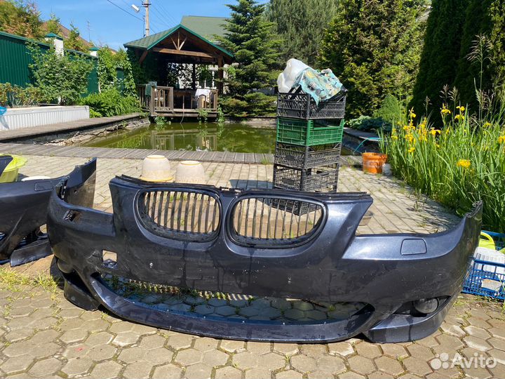 М Tech Бампер оригинал передний bmw e60