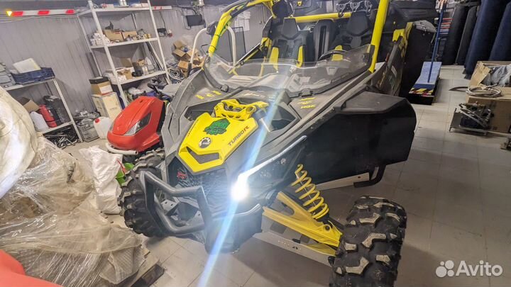 BRP Can-Am Maverick X MR Turbo RR