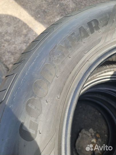 Goodyear Eagle F1 Asymmetric 3 235/65 R17 104W