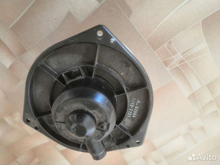 Моторчик печки Nissan Cefiro A32