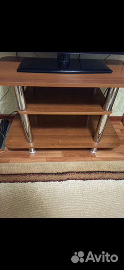 Стол под тв