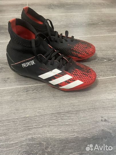 Детские футбольные бутсы adidas predator