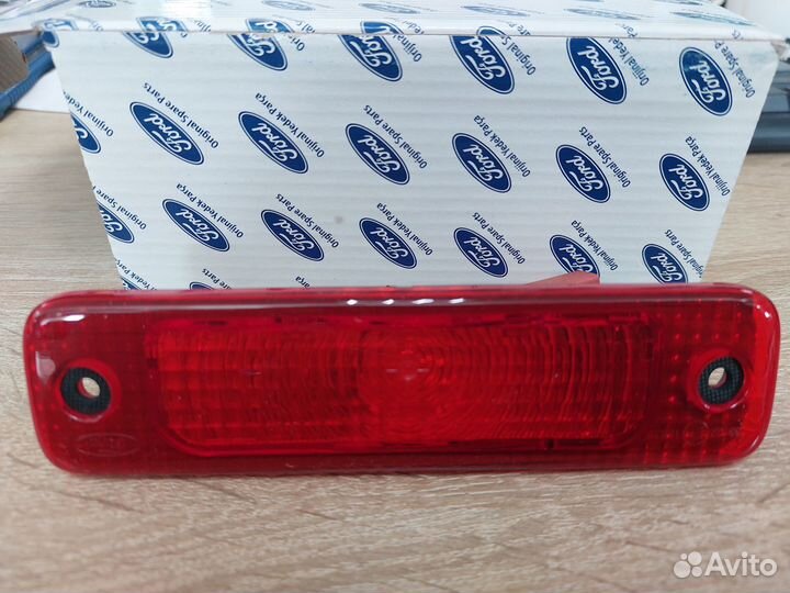 Фонарь дополнительного стоп сигнала transit 06