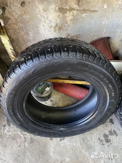 Nokian Tyres Hakkapeliitta 5 215/65 R16