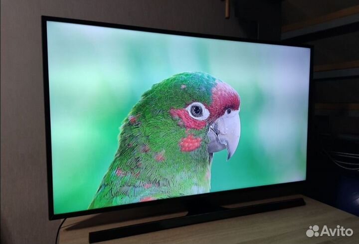 Телевизор samsung SMART tv