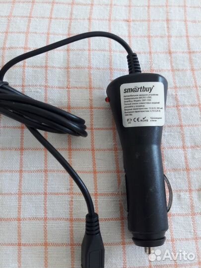 Продам новое автомобильное зарядное