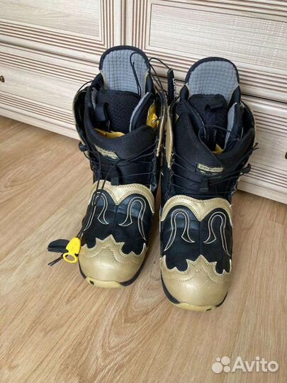 Сноубордические ботинки burton