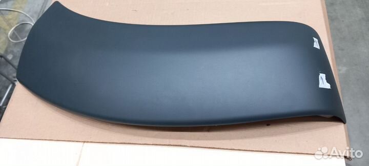 Накладка бампера левая