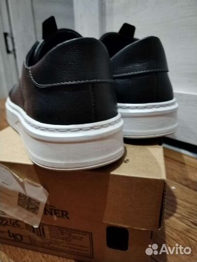 Кожаные кеды