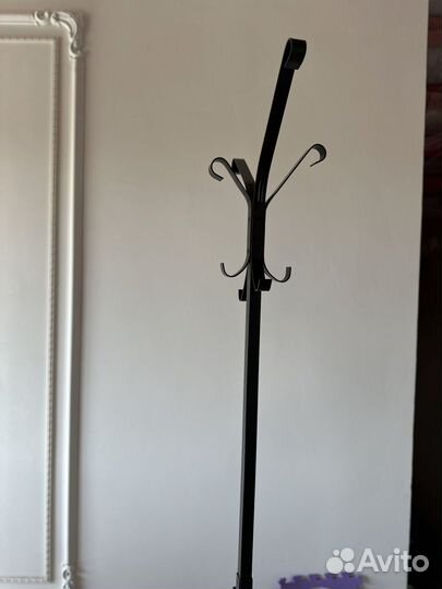 Вешалка напольная металлическая