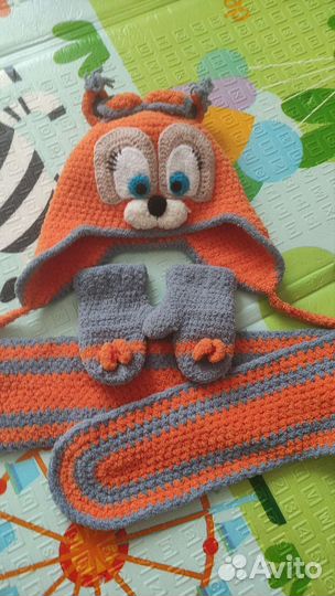 Шапка, варежки, шарф 1-2 года. За весь комплект