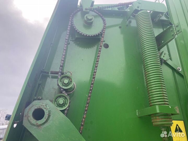 Пресс-подборщик John Deere 550, 2003