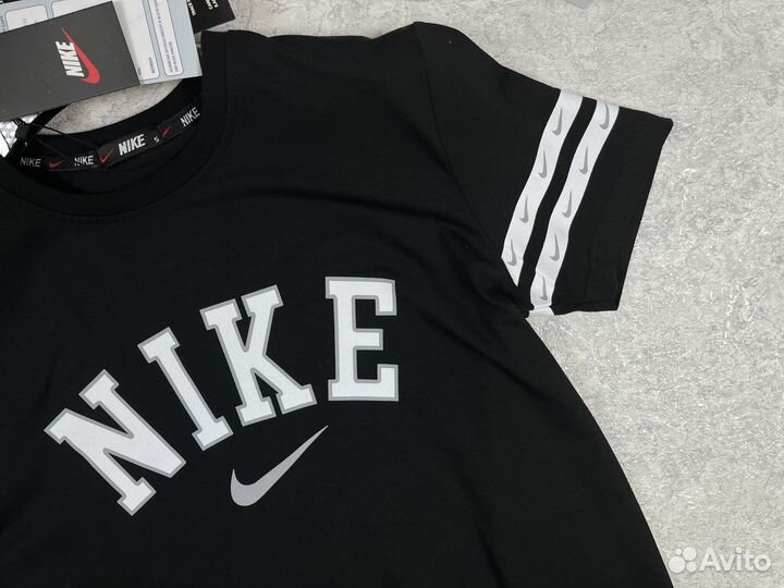 Футболка Nike