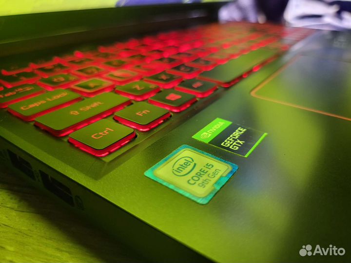 Игровой Acer nitro 5 на GTX 1650 i5 12GB / SSD 512