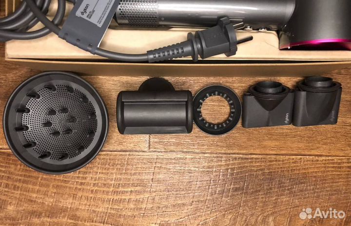 Фен Dyson Supersonic HD08