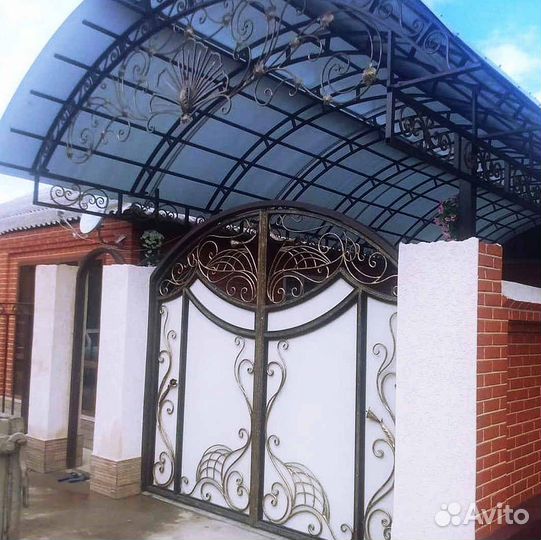 Навес из поликарбоната