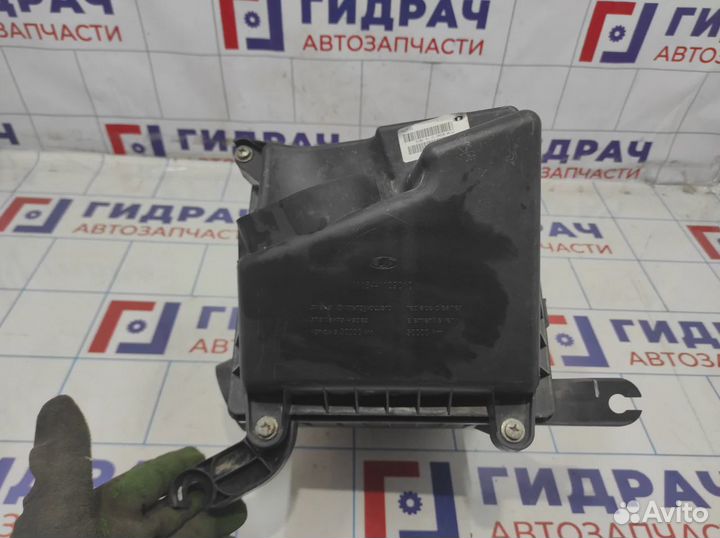 Корпус воздушного фильтра LADA Granta 111841109010