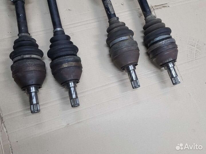 Привод левый правый Opel Astra H Zafira B 2005-15г