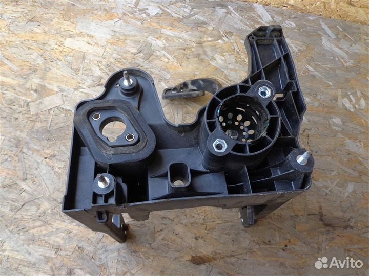 Педаль тормоза Chevrolet Cruze