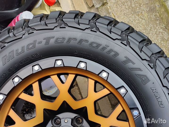 Bfgoodrich Mud-Terrain T/A KM3 255/65 R17 114Q